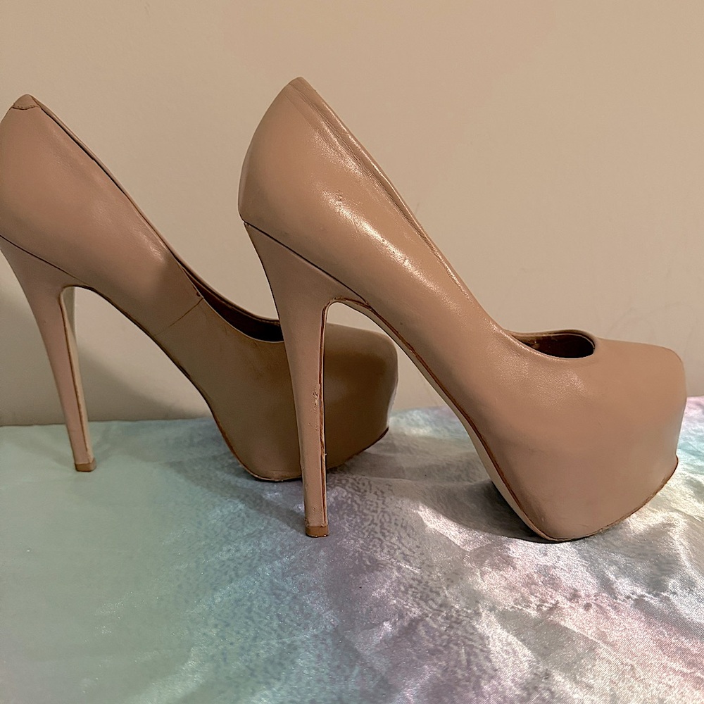 Steve Madden leather stiletto platform pump heel nude tan closed toe
